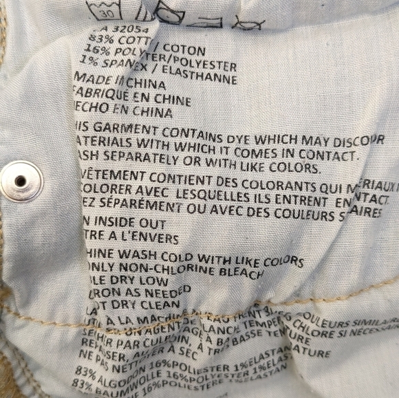 BDG Urban Outfitters Super High Rise Spade Pin Up Jean Shorts, 30 waist - Picture 9 of 9